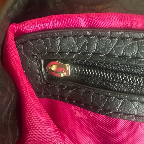 Juicy Couture Black Bucket Bag - Picture 4 of 9